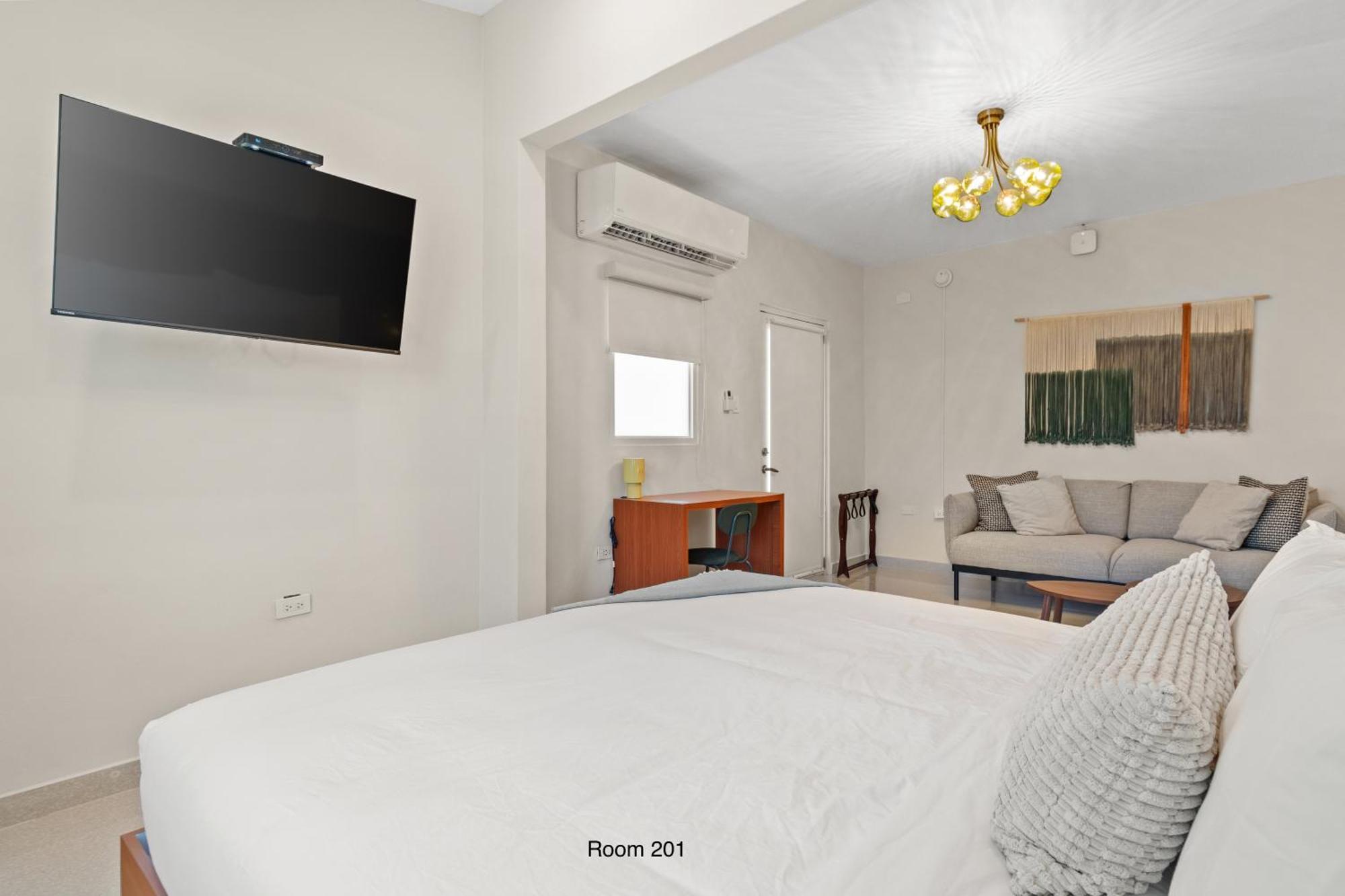 Deluxe King Room